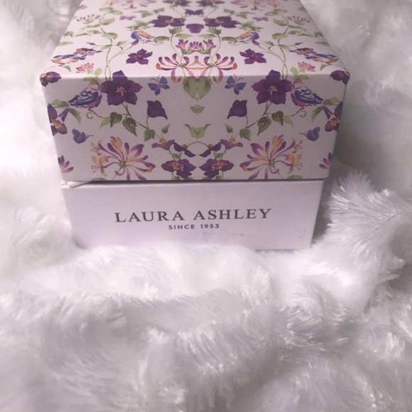 NWT Laura Ashley Mini Gold & Crystal Mesh Bracelet Watch - Picture 4 of 5